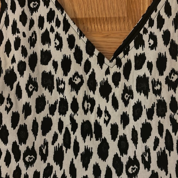 Alberto Malaki Animal Print Dress Small V neck Flounce skirt - Picture 2 of 4